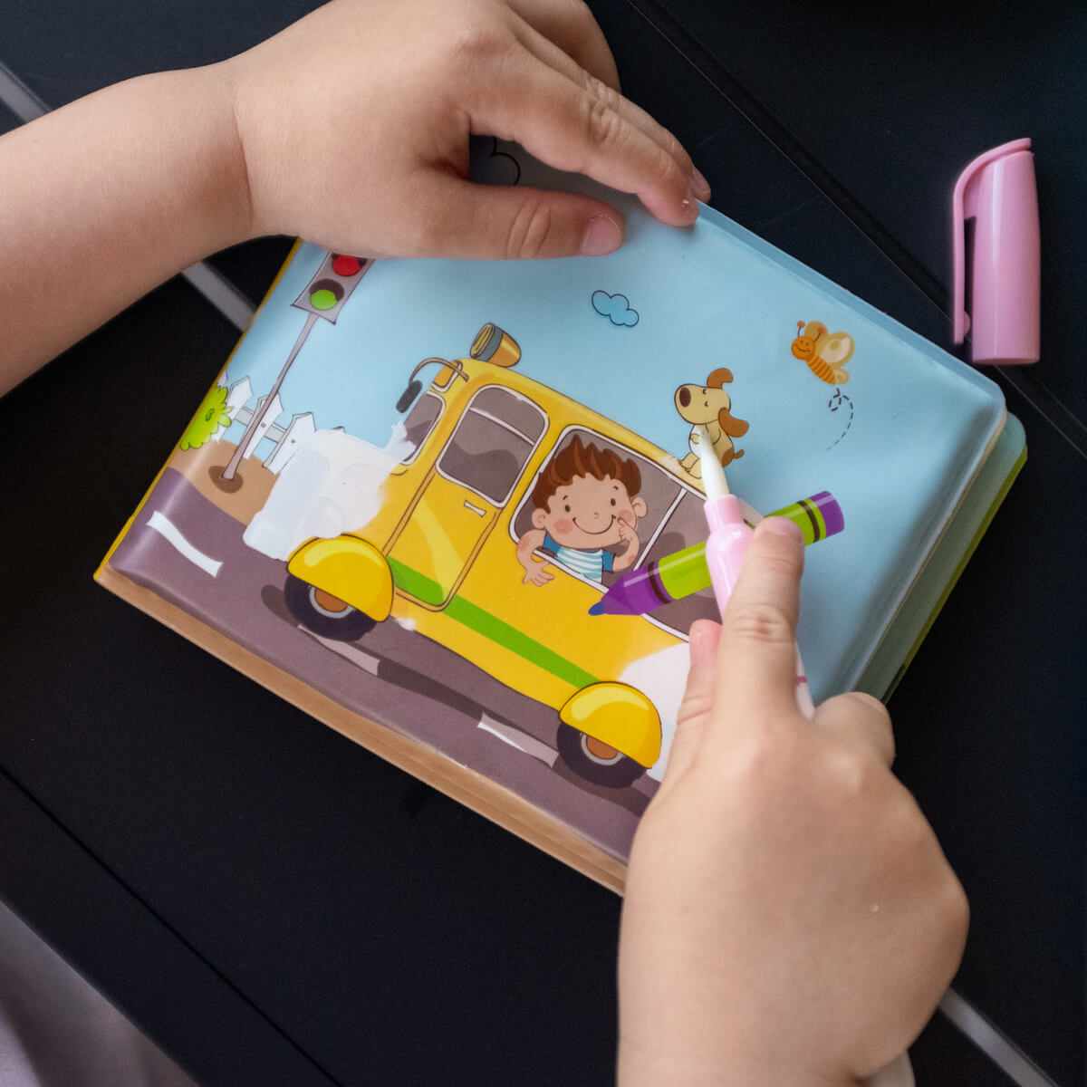 Mali šoferji na poti - Na kolesih do barvite pustolovščine 🚗 (Prevozna sredstva)